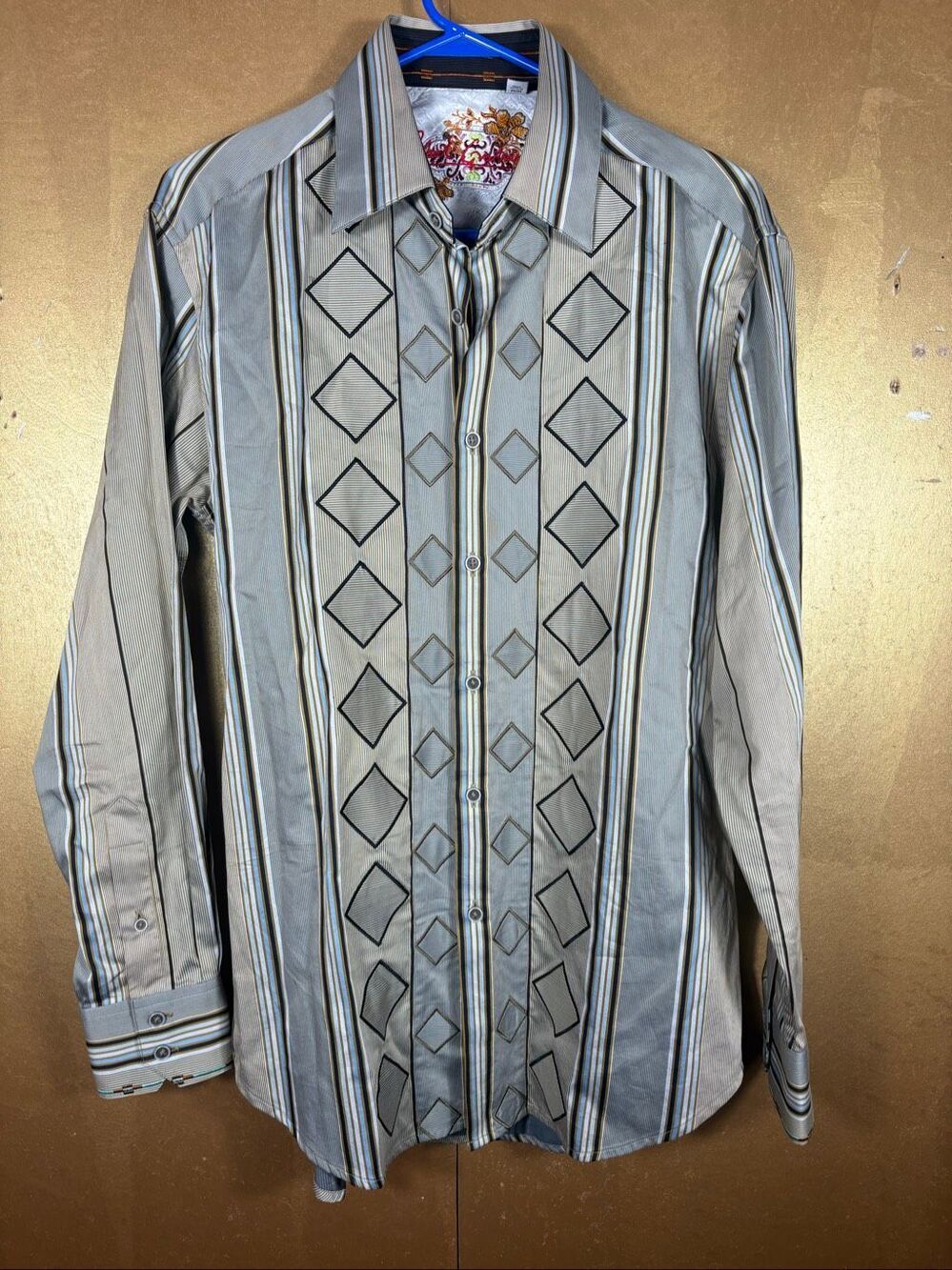 Robert Graham Mens button down shirt size M